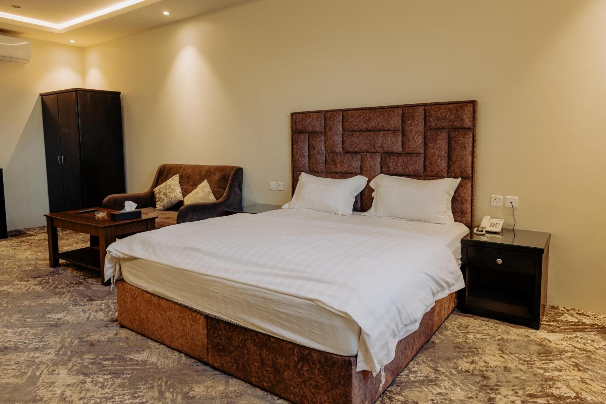 Radiha Hotel Suites Al Hawiyah ภายนอก รูปภาพ