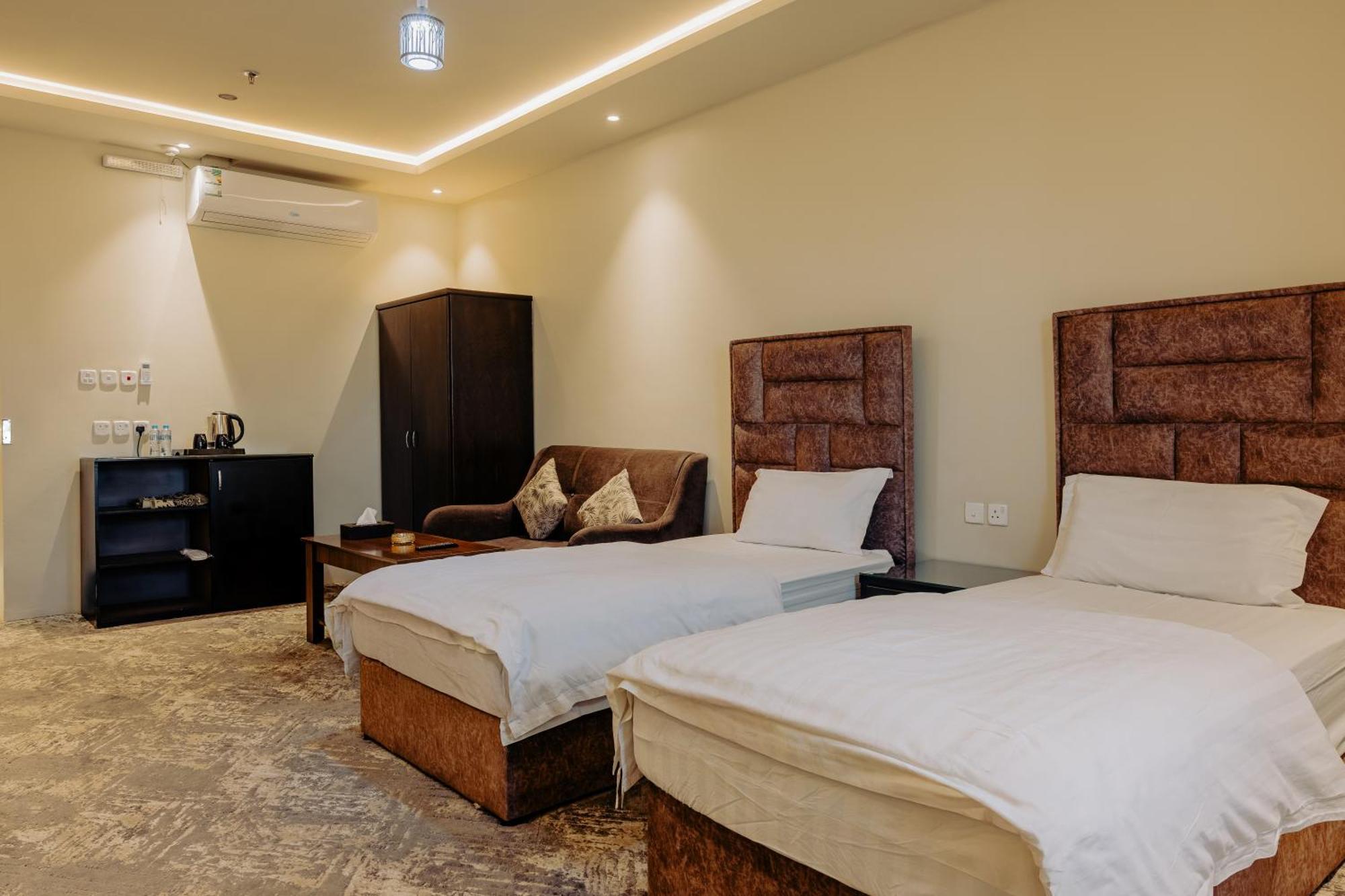 Radiha Hotel Suites Al Hawiyah ภายนอก รูปภาพ