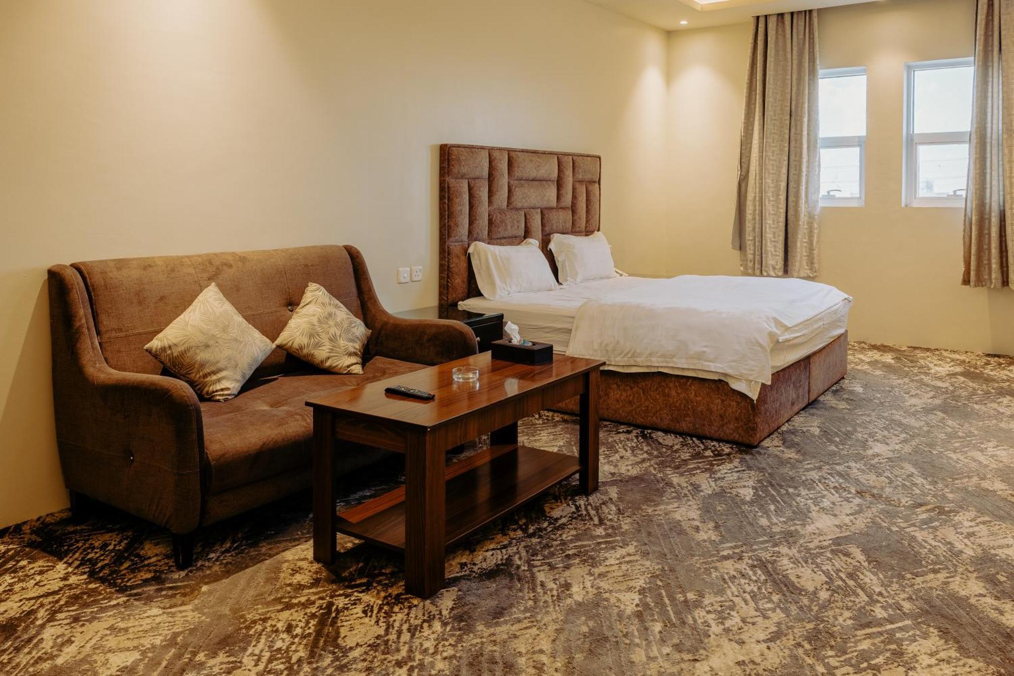 Radiha Hotel Suites Al Hawiyah ภายนอก รูปภาพ